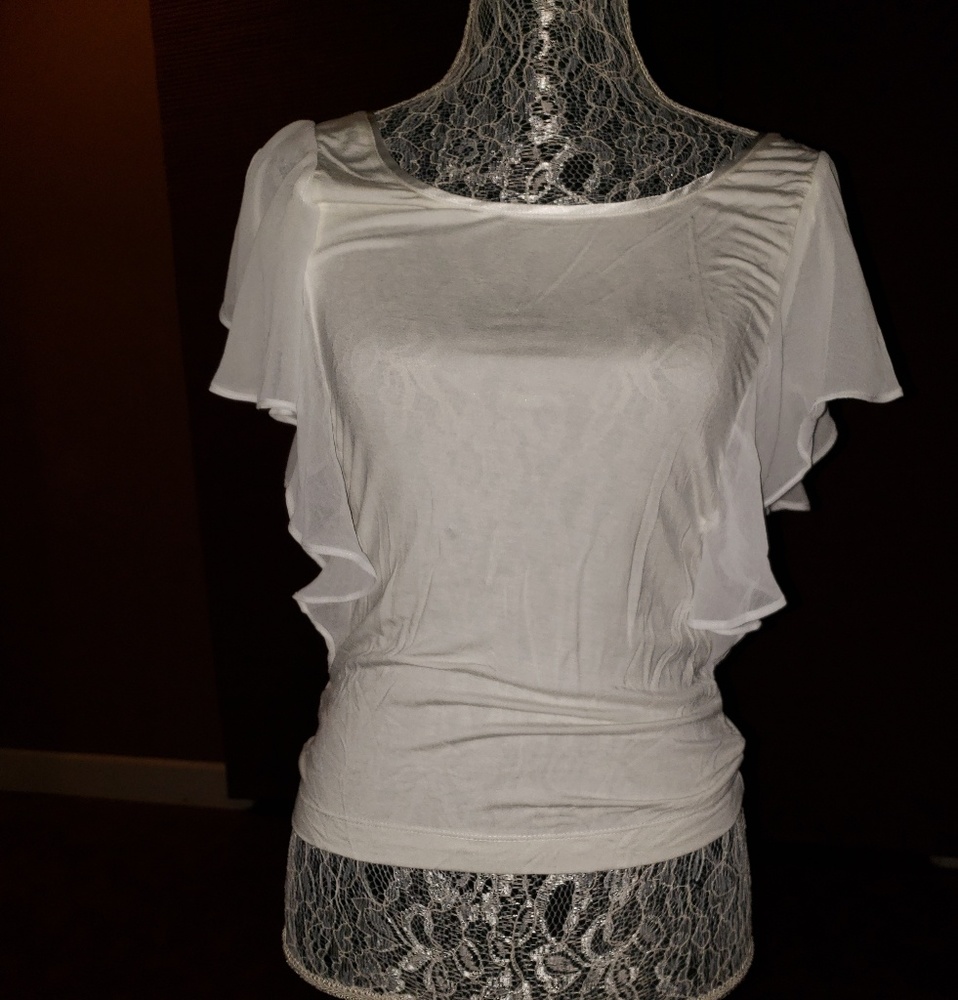 Ruffle sleeve top haut a Manches a volants